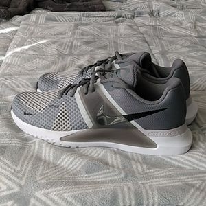 Men's Nike renew training sneaker NWOT or box